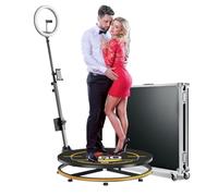 OHYEAHSPIN Cabina de fotos de 360 grados con funda de vuelo, anillo de luz, control remoto por aplicación de software para fiestas, 2-3 personas, soporte en cabina de video giratoria automática de 360