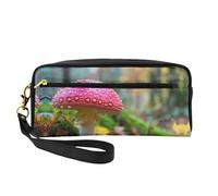 OIBNKCN Bright Mushrooms After Rain - Bolsa de maquillaje de viaje versátil, impresión de doble cara, organizador de cosméticos de piel sintética ultrasuave para mujeres, regalos del día de la madre y