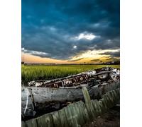 Old Boat in the Marsh: 8.5 x 11 100 pages lined , softcover Gratitude Journal