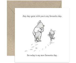 Old English Co. Tarjeta de cumpleaños de Winnie The Pooh para amigo, cita favorita de Winnie The Pooh y Piglet para hermana, prima, mejor amiga, tarjeta de condolencias pensando en ti | Interior en