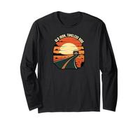 Old Iron Timeless Ride Classic Car Sunset Road Manga Larga