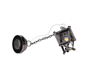 Omquot - Lámpara LED negra para casa de muñecas 1:12, linterna victoriana, lámpara para decoración de casa de muñecas, material de metal, tamaño 4,4 pulgadas, funciona con pilas para una atmósfera