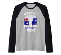 On The Eighth Day God Created The Australian Pride Heroes Camiseta Manga Raglan