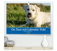 On Tour mit Labrador Yuki (hochwertiger Premium Wandkalender 2026 DIN A2 quer), Kunstdruck in Hochglanz: Der junge Yuki trifft seine besten Freunde, ... weder Rasse, Alter noch Größe eine Rolle.