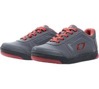 O'Neal | Zapatillas de Bicicleta de Montaña MTB DH FR| Veganas | Equilibrio Entre el Agarre, Estructura de la Suela en Forma de Panal | Pedal Plano con Clavos V.22 | Adulto | Rojo Gris | 39