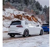 Oneway Difusores Laterales Traseros compatibles con Volkswagen Golf VII HB R 2013-2016 - Versión 3 - Negro Brillante