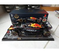 Oracle Red Bull RB18 Max Verstappen #1 Ganador GP Abu Dhabi 2022 1/24 Bburago F1