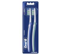 Oral-B Classic Cepillo de Dientes Manual Medio, Pack de 2 | Cepillo Manual con Filamentos Medios Ondulados Y Mango Ergonómico, Limpia Zonas de Difícil Acceso