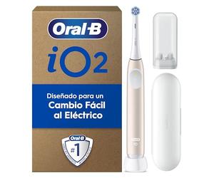 Oral-B iO 2 Cepillo de Dientes Eléctrico Rosa Suave, 1 Cabezal, 1 Estuche De Viaje, 1 Soporte de Recambios de Viaje, 3 Modos De Cepillado, Sensor De Presión y Temporizador, Diseñado por Braun