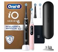 Oral-B iO 6 Pack De 2 Cepillos De Dientes Eléctricos Negro y Rosa, Con 4 Cabezales y Estuche De Viaje, 5 Modos De Cepillado Con Blanqueamiento Dental, Sensor De Presión, Diseñado Por Braun