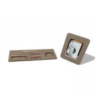 Organizador de escritorio, juego multifuncional de ecopiel pardo, soporte para smartphone con portabolígrafos, tarjetero y post-it, portafotos de mesa, diseño moderno, oficina (Acr. Ororosa)