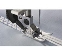 Original PFAFF Drei-Loch-Garnfuss Art. N° 820920096