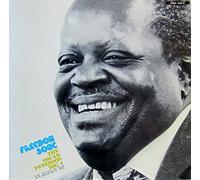 Oscar Peterson - Freedom Song - The Oscar Peterson Big 4 In Japan '82