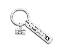 OSNIYAW Llavero de acero inoxidable para cámara, diseño vintage, anillos de metal resistentes para entusiastas de la fotografía y accesorios de moda, llavero de cámara, accesorio de transporte diario