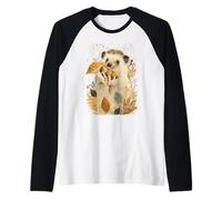 Otoño Erizo sosteniendo Setas en un Bosque rústico Escena Camiseta Manga Raglan