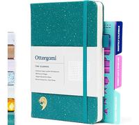 Ottergami Set de Cuaderno A5 Punteado, The Classic - Journal Notebook de Tapa Dura, 150 g/m2 - Kit Cuaderno de Notas que Incluye Libreta de Puntos con Bolsillo Trasero, Plantillas y Portabolígrafos