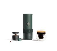 OutIn Mino Café Eléctrico Portátil Autocalentable para Viaje | Mini Cafetera de Camping, Máquina de Café de Bolsillo, Adaptador para Café Molido y Cápsulas NS Aventuras, Moss Green
