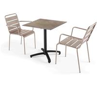 Oviala Mesa de jardín de márTaupe laminado en color beige y 2 sillones topo