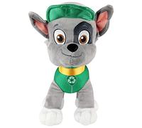 P:os 76966 - Peluche de la Patrulla Canina Rocky, ayudante en Cuatro Patas, Aprox. 27,5 cm de Alto, Lindo Animal de Peluche para Jugar y abrazar, niños y niñas