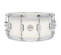 Pacific Drums Caja Arce Conceptual 35.6x14 cm, Laca blanca nacarada, casco arce europeo 10 capas, herrajes DW