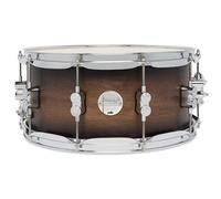 Pacific Drums Caja Arce Conceptual 35.6x14 cm, Laca carbón satinado, casco arce europeo 10 capas, herrajes DW