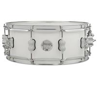 Pacific Drums Caja de Arce Conceptual, 35.6 cm x 14 cm, Laca Blanca Nacarada | Casco de arce europeo de 10 capas, herrajes DW