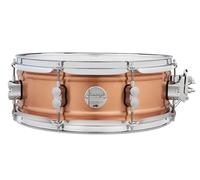 Pacific Drums Concept Metal Snare 14"x5", 1.2mm Cobre satinado, carcasa enrollada, tono oscuro
