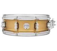 Pacific Drums Concept Metal Snare 35.6x12.7 cm, 1.2mm Latón satinado, carcasa delgada, ataque gordo