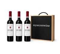 Pack de 3 botellas de Luis Cañas Crianza acompañado de una elegante caja de madera MySecretWine, una presentación ideal para regalar, compartir o disfrutar en ocasiones especiales.