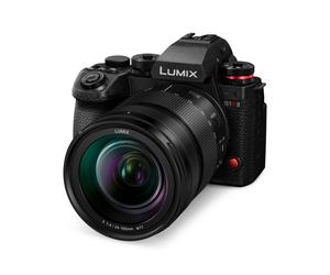 Panasonic LUMIX S1RM2 + R24105