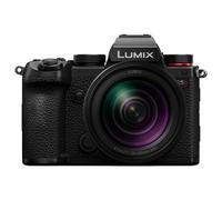 Panasonic Lumix S5D + 28-200 mm F/4-7,1