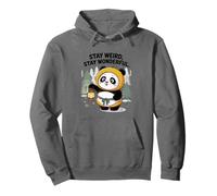 Panda feliz en sudadera con capucha peluda sosteniendo linterna en el bosque Sudadera con Capucha