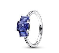 Pandora Timeless Anillo con 3 piedras rectangulares azules centelleantes con cristales azul princesa y circonitas cúbicas transparentes, talla 50