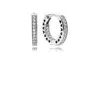 PANDORA Signature Pendientes de aro con corazones y engaste pavé de plata de ley