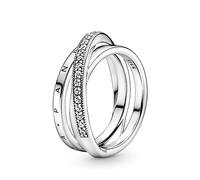 PANDORA Signature Anillo cruzado con triple banda y engaste pavé chapado en oro de 14 quilates con circonitas cúbicas transparentes, talla 60