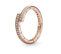 PANDORA Signature Anillo superpuesto centelleante chapado en oro rosa de 14 quilates con circonitas cúbicas transparentes, talla 48