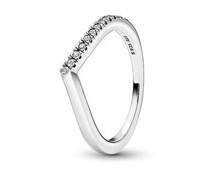 PANDORA Timeless Anillo con diseño de hueso de la suerte y mitad centelleante de plata de ley con circonitas cúbicas transparentes