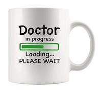 Panvola Doctor in Progress Loading Doctor Taza divertida Future DR regalo de graduación para estudiantes de doctorado de medicina, taza de café de cerámica (blanco, 325 ml)