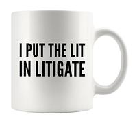Panvola Taza de café de cerámica con texto en inglés "I Put The Lit in Litigate Lawyer Abogado, estudiante y profesor, 325 ml, color blanco
