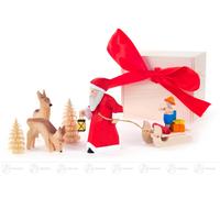 Papá Noel Con Trineo Y Ciervos Tallados, En Caja De Regalo H=aprox 6,5 cm