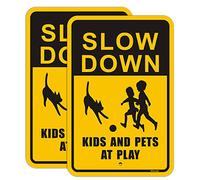 Paquete de 2 letreros de Slow Down Kids and Pets at Play, letreros de juego para niños, reflectantes de metal de 12 x 18 pulgadas, aluminio libre de óxido, fácil montaje para uso en exteriores, tinta