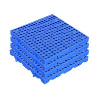 Paquete de 4 palets de plástico impermeables, apilables y ligeros, ideales para enamiento en bodegas y sótanos. Fáciles de apilar, resistentes a la humedad. Diseño de cuadrícula de 40x40 cm.