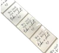 Paquete de 50 etiquetas cuadradas impermeables con texto en inglés "We tie the Knot Take a Shot" para invitados de boda, calcomanías para botellas en miniatura