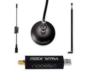 Paquete Nooelec RTL-SDR v5 - NESDR SMArt HF/VHF/UHF (100kHz-1.75GHz) Radio Definida por Software. RTLSDR Premium con TCXO 0,5PPM, SMA, Carcasa de Aluminio, 3 antenas. Radio Basada en RTL2832U y R820T2