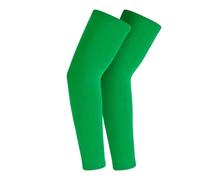 Par de coderas protectoras para niños, color azul | Dos mangas acolchadas azules tienen un perfil con forma que cubre la zona del codo, formando un par de deportes protectores a