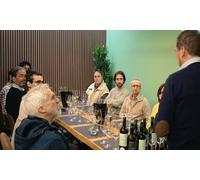Para 1 persona: Cata de 4 vinos con maridaje de 4 tapas