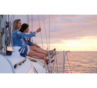 Para 2 personas: paseo en barco con comida a bordo (barbacoa con carne argentina gambas frescas u opción vegana)