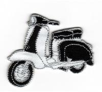 Parche bordado para coser o planchar con diseño de escúter Lambretta en color negro y negro