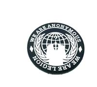 Parche de PVC con texto en inglés "We Are Anonymous, We Are Legion"