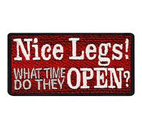 Parches ropa termoadhesivos: Parche divertido "Nice Legs! What time do they open?" Pegatina para planchar. Aplicación para reparar jeans y todo tipo de telas, 75x40mm